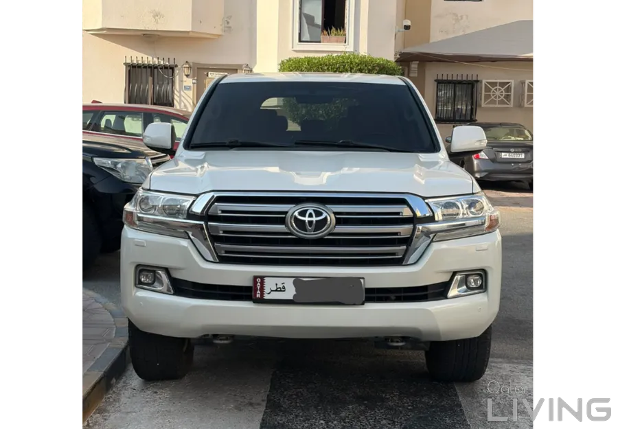 تويوتا لاند كروزر GXR 2017 — QatarLiving